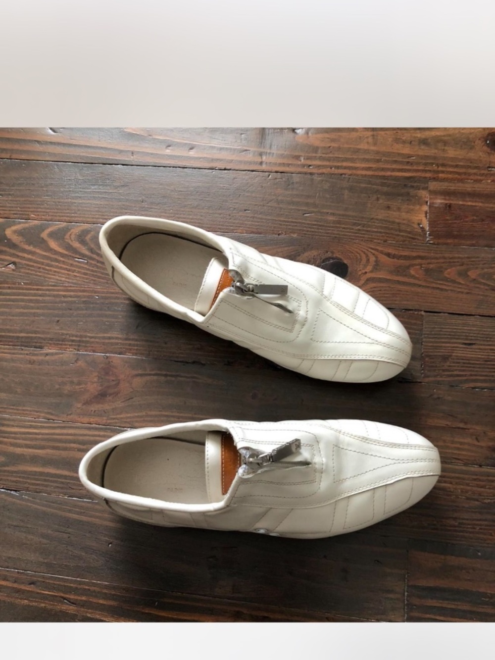 Authentic Loui Vuitton White Leather Streetwear Trainers